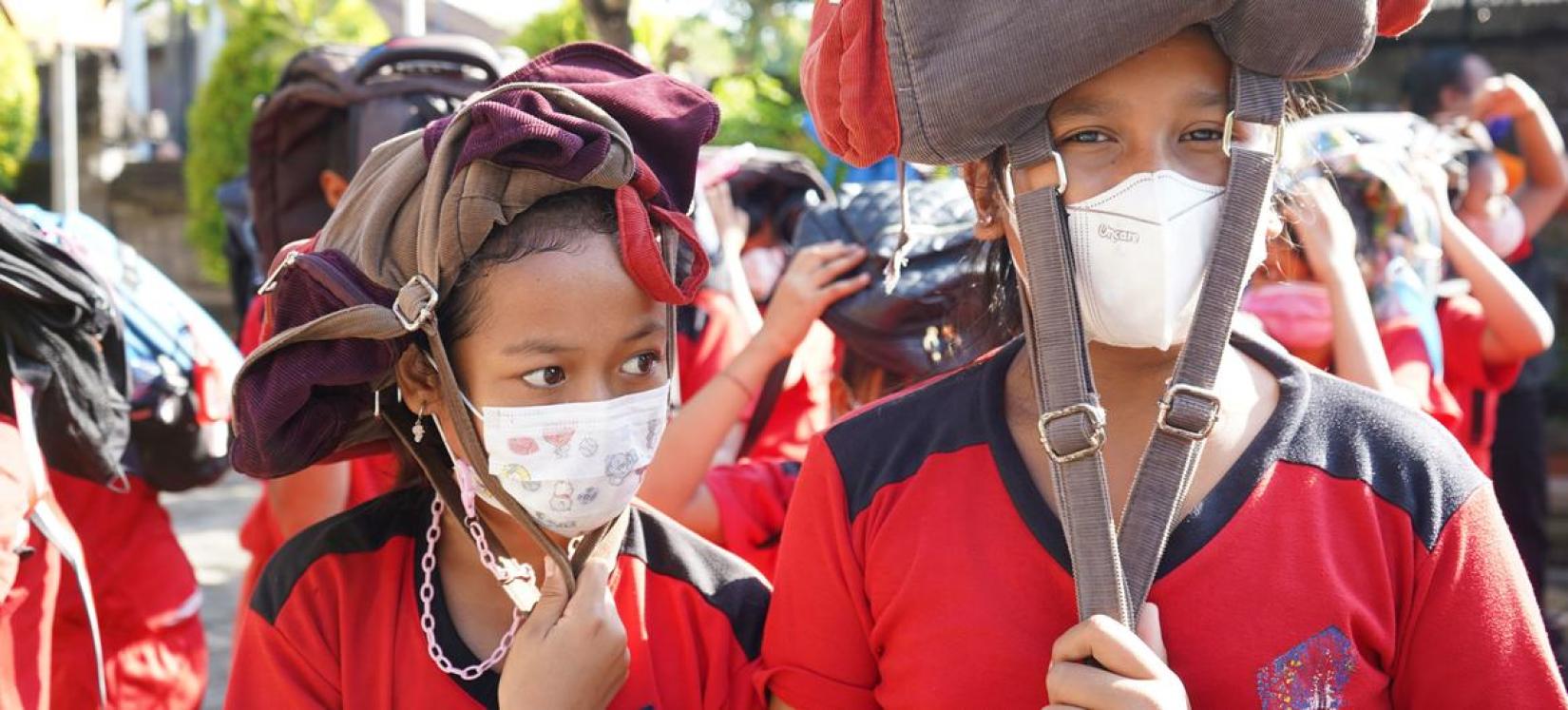 School children in Bali practice tsunami preparedness